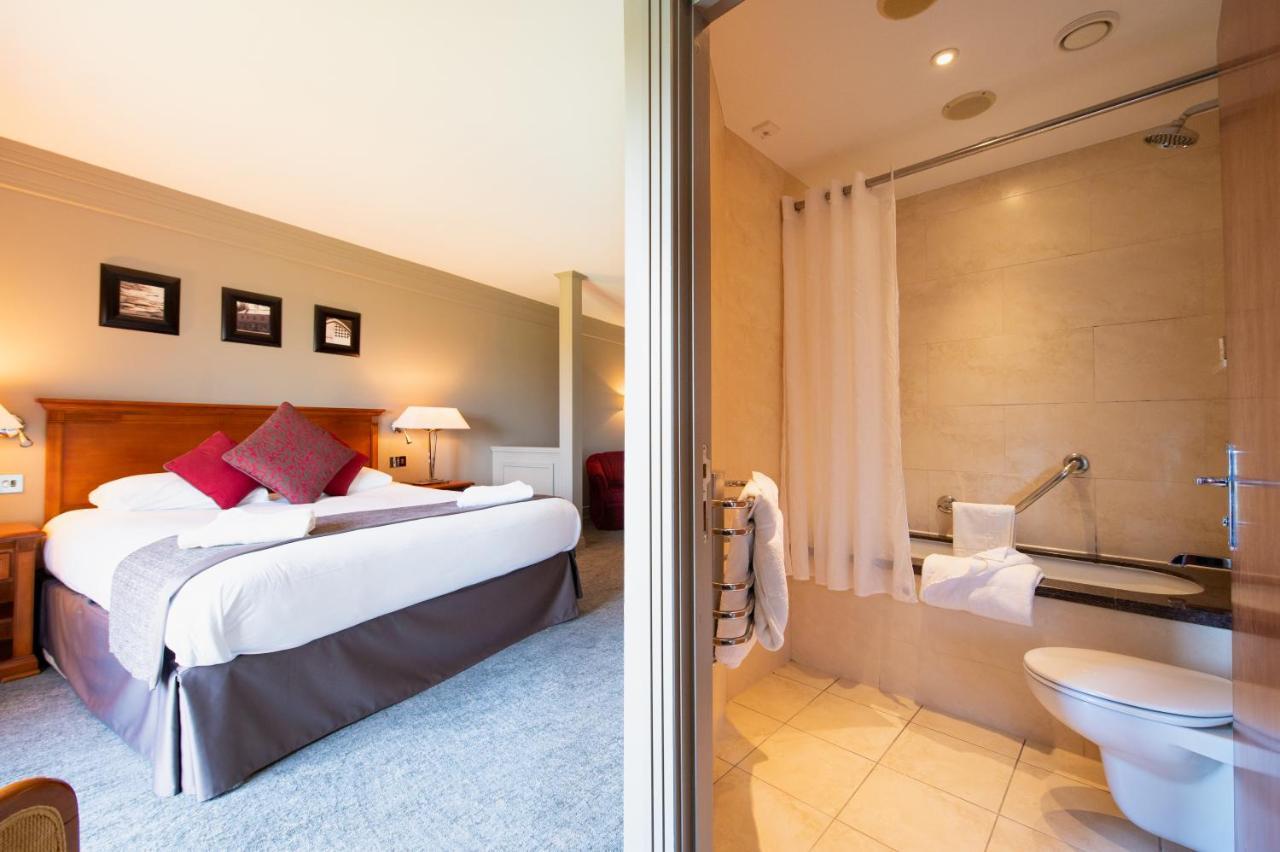 Bryn Meadows Golf, Hotel & Spa Блекууд Екстериор снимка