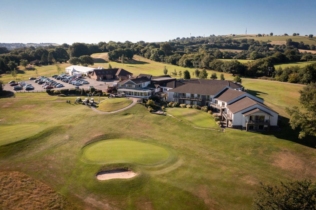 Bryn Meadows Golf, Hotel & Spa Блекууд Екстериор снимка