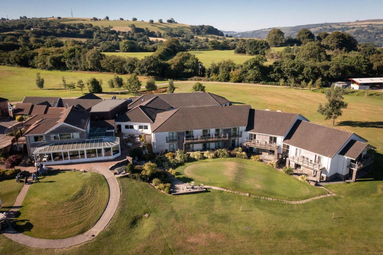 Bryn Meadows Golf, Hotel & Spa Блекууд Екстериор снимка